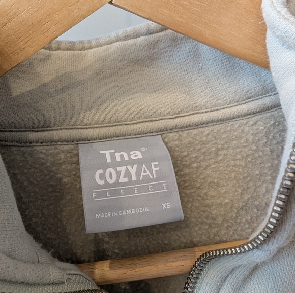 TNA Cozy Fleece Perfect Quarter Zip Sweatshirt - Picture 5 of 8